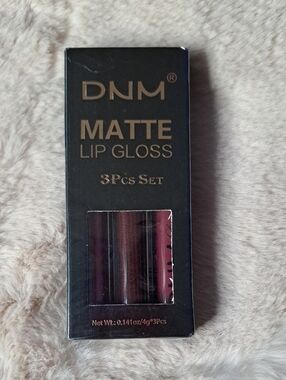 DNM Matte Lip Gloss 3-Piece Set - Burgundy, Mauve, Rose BRAND NEW IN BOX